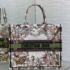 Christian Dior Shopping Bags